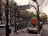 Le Metro station entrance