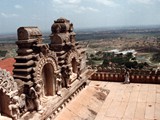 The temple complex of Rama on Mount Malevanta in Hampi and the meeting place for dawn. Vijayanagara ruins of the former capital of the Vijayanagar Empire in the village of Hampi in the northern Indian state of Karnataka 